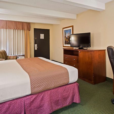 Best Western Montis Inn Saint Robert Exterior foto