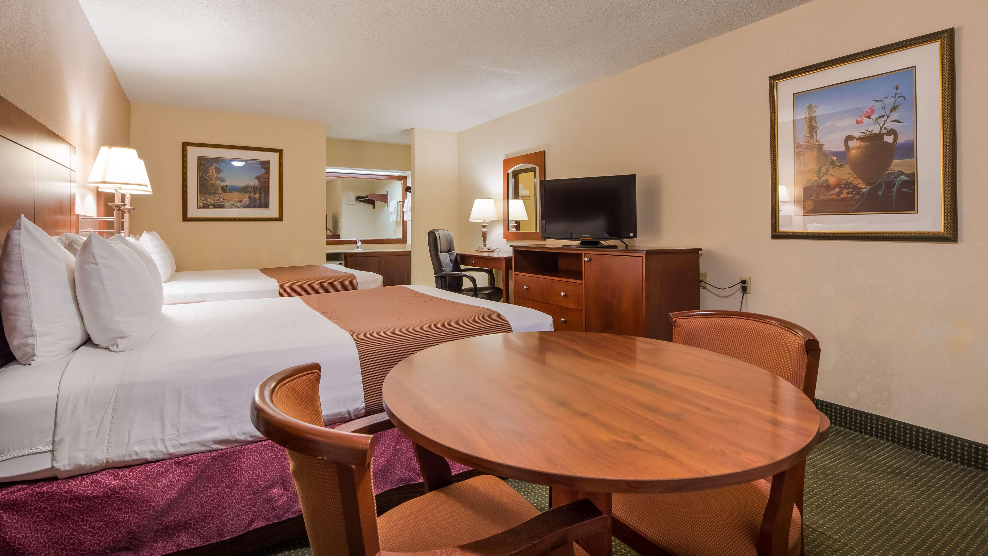 Best Western Montis Inn Saint Robert Exterior foto