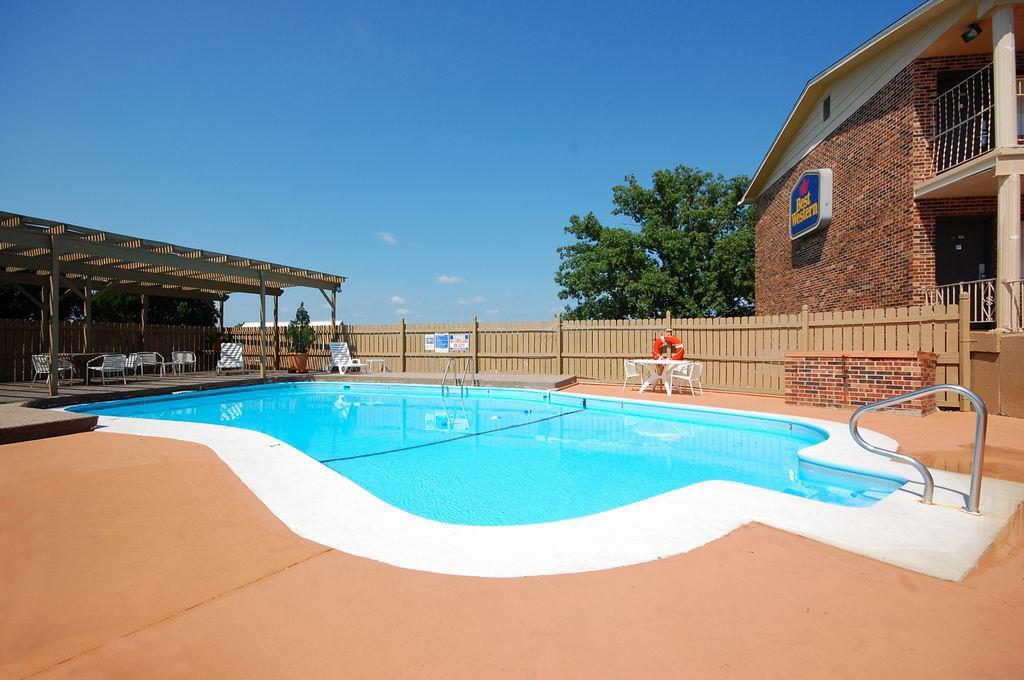 Best Western Montis Inn Saint Robert Exterior foto