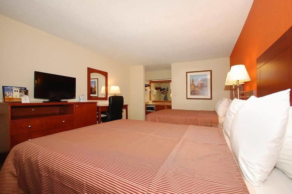 Best Western Montis Inn Saint Robert Exterior foto