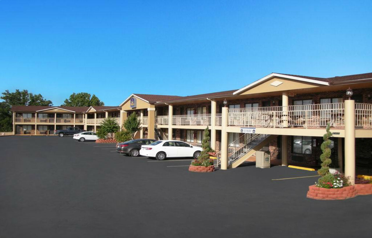 Best Western Montis Inn Saint Robert Exterior foto